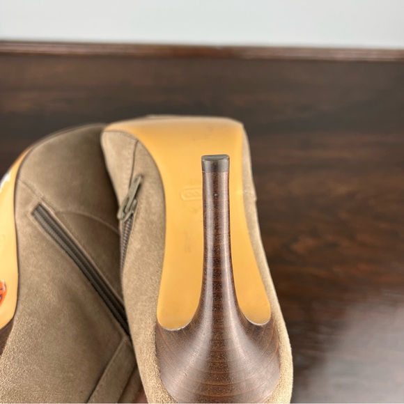 Coach Boots Womens Ankle Booties Size 9.5 Taupe Suede High Heels - Picture 15 of 16